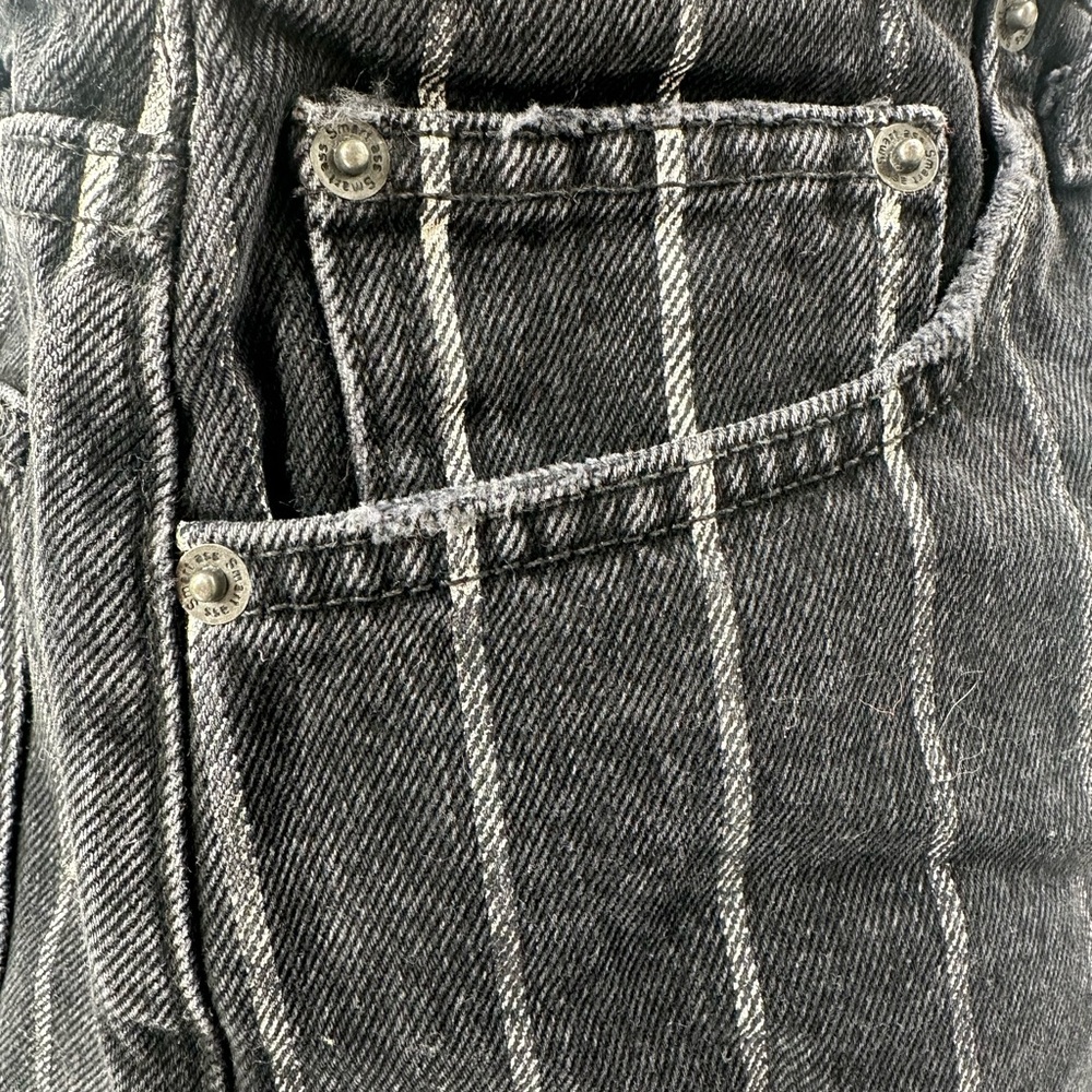 Reformation Dixie high waist button fly Black stripe Cutoff Denim Shorts size 29 - Picture 3 of 9